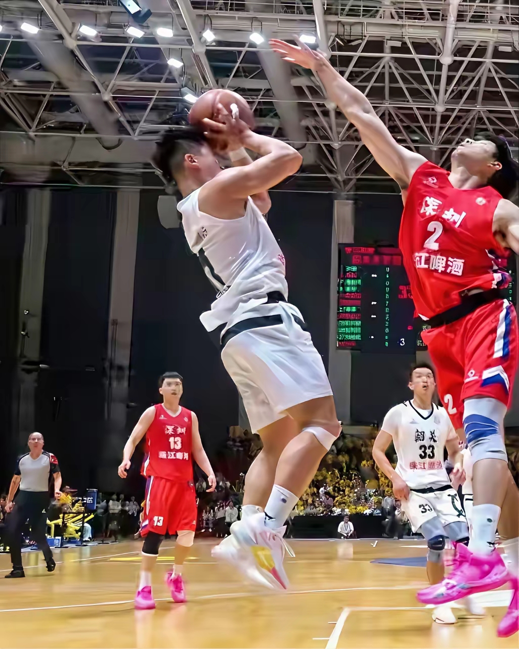 广东宏远训练开放日；加时末段止住颓势引欢呼；中超在即；细节决定成败的简单介绍